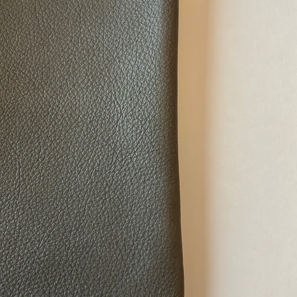 NEW Leather cell phone crossbody/pouch - Picture 8 of 12